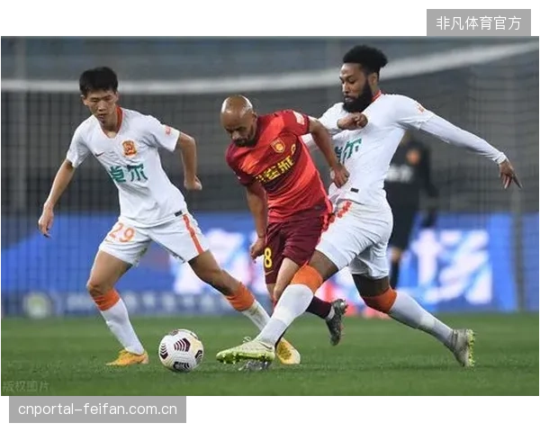 中卫组合状态稳定，但新增的32强淘汰赛对替补中卫的考验将陡然增加。